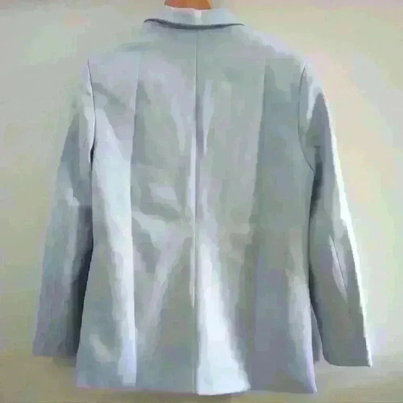 AMAZON | Women's Light Blue Soft Velvet Button Up Long Sleeved Blazer - Picture 3 of 4